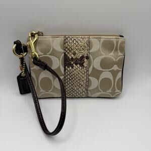 Coach Wallet Wristlet Logo Signature Beige Brown Patten Leather Aligator Stripe